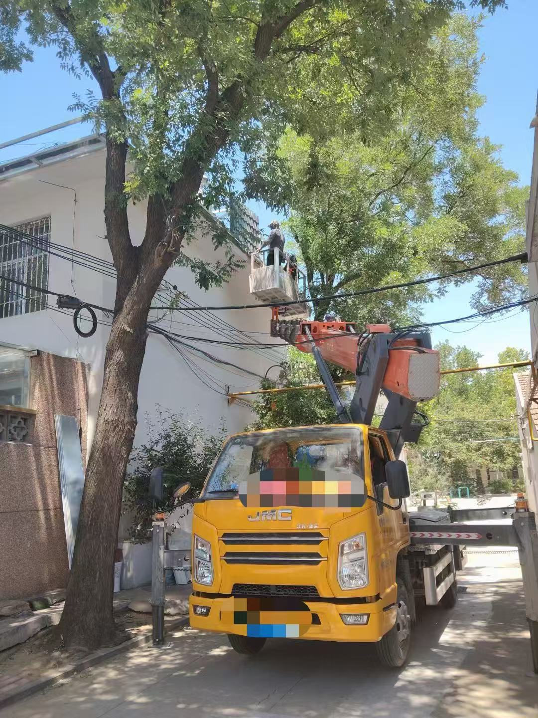 丰南区高空作业车能吊装重物吗？最大承载多少公斤？